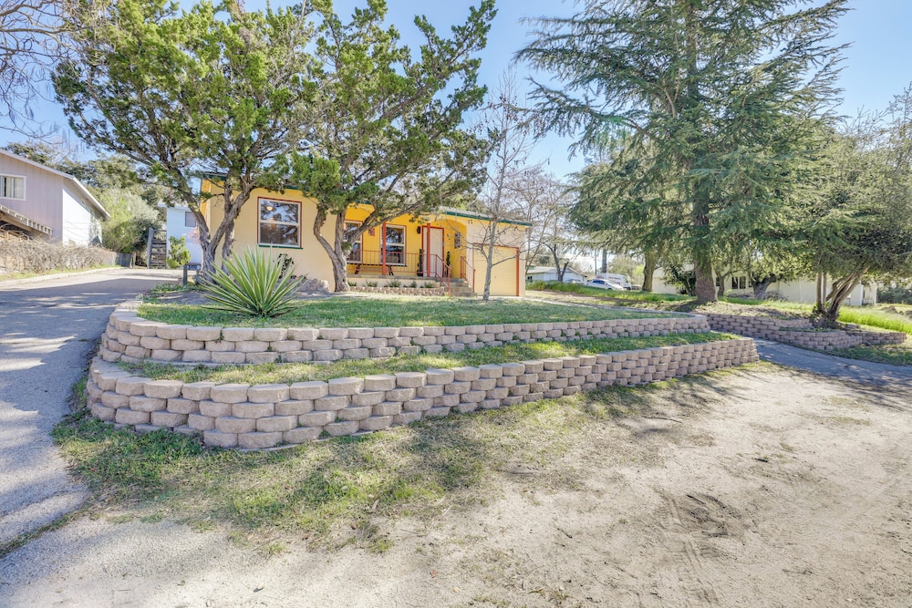 Walk to Downtown Atascadero: Cottage w/ Sunroom!