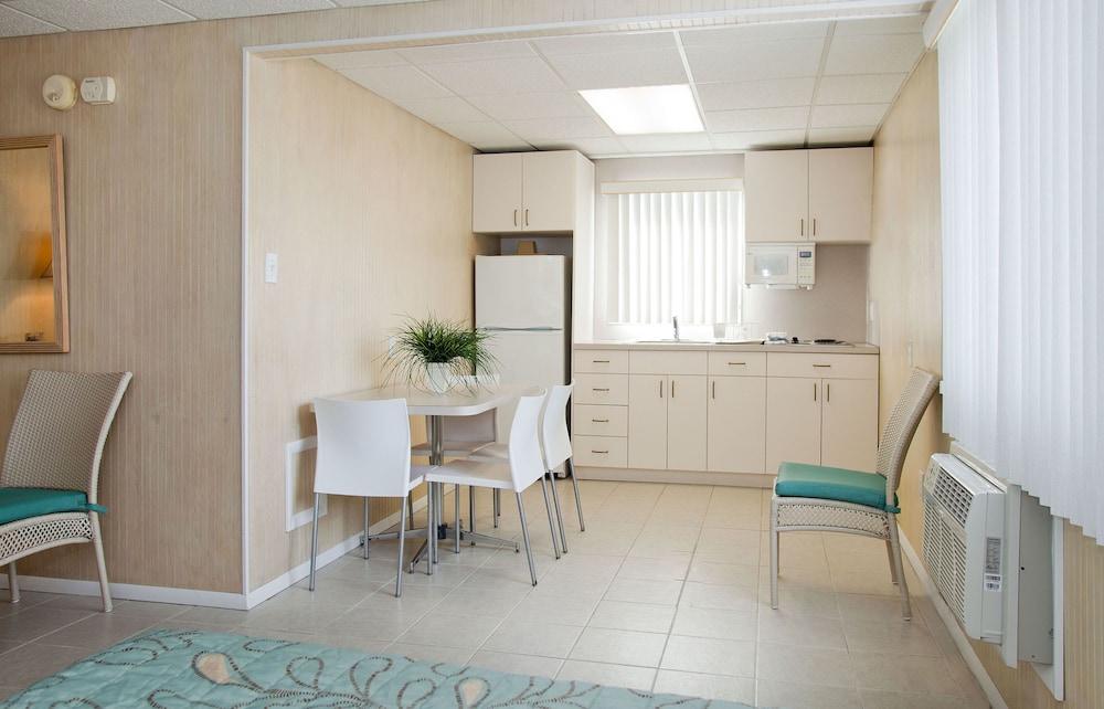 AA Heart of Wildwood Motels