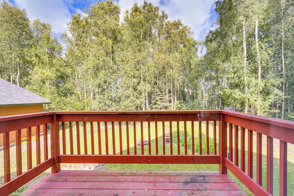 Spacious & Scenic Wasilla Getaway Near Adventures