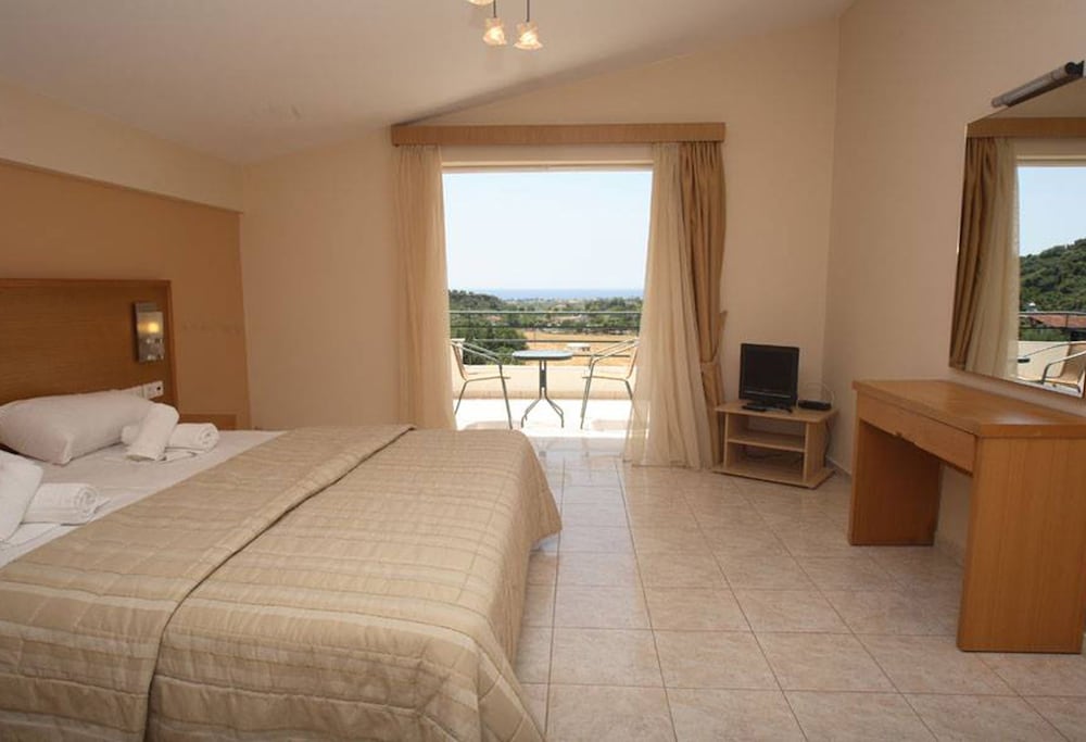 Anilio Plaza