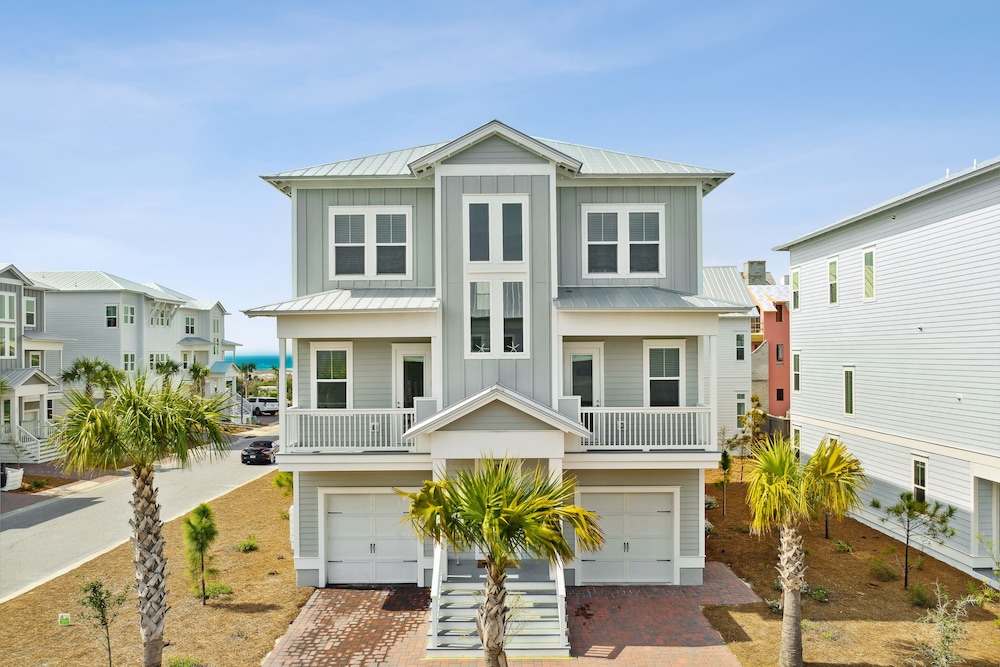 Prominence on 30A by Panhandle Getaways