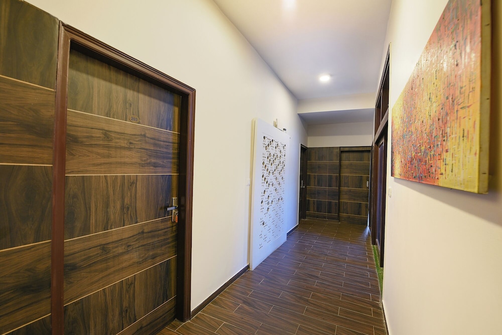 Fabhotel Harnoor House