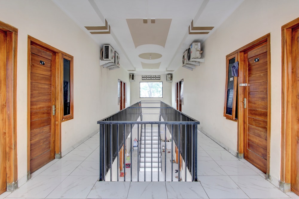 OYO 94919 Nay Guesthouse Dan Kost