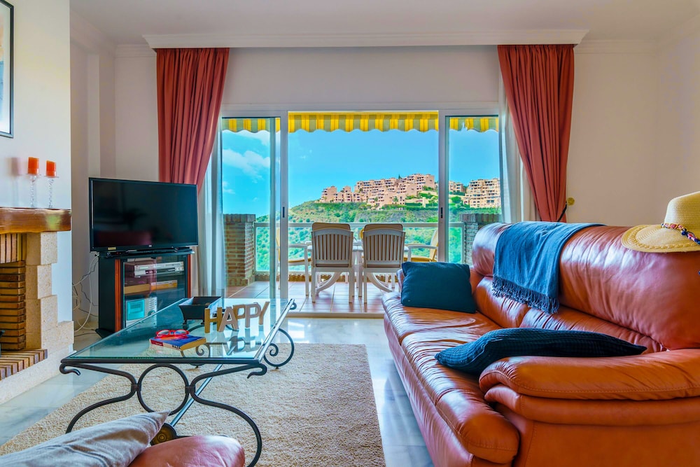 View of the sun Apartment With Pool