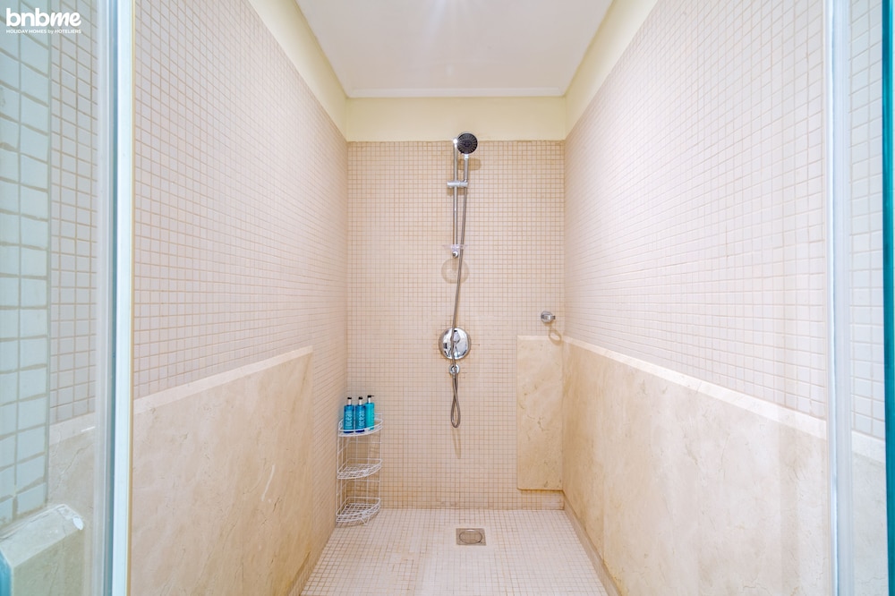 1B-Southridge 4 - 303 by bnbme homes