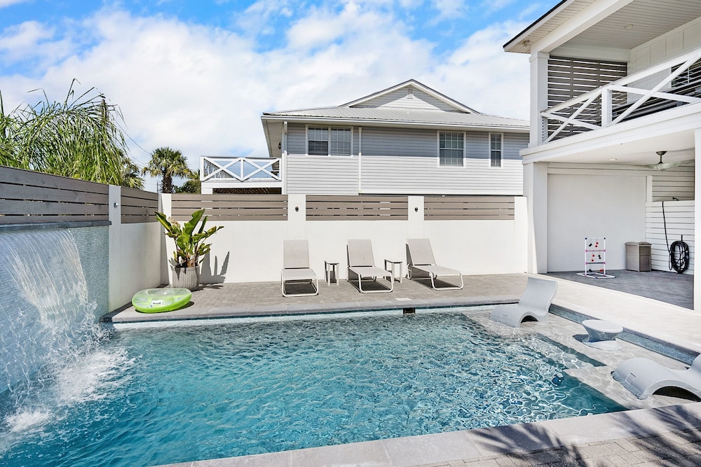 Your Summer Haven Pool Games Near Beach