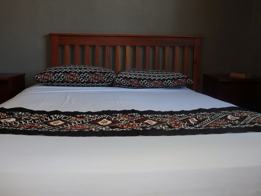 Bluewater Lodge - Hostel