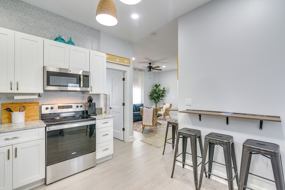 Walk to The Strand: Home in Historic Galveston