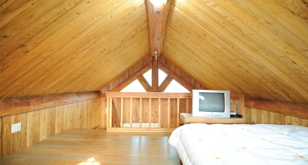 Jeju Log Pension