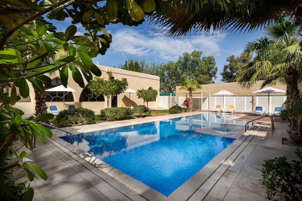 Abu Dhabi Vacations - Metropolitan Al Mafraq Hotel - Property Image 24
