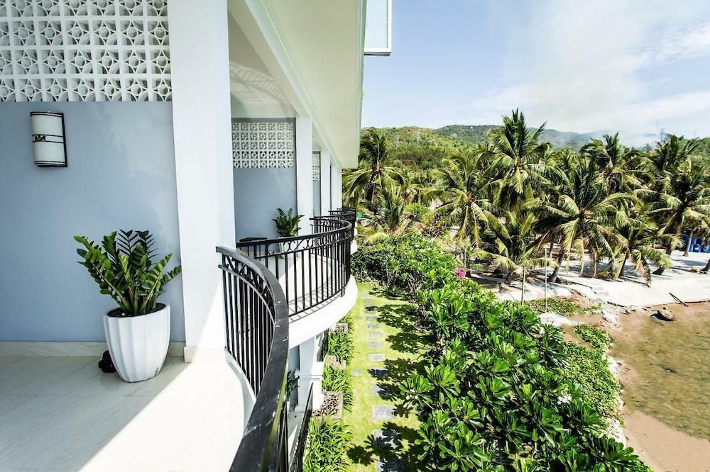 Green Oasis Nha Trang Resort view 5