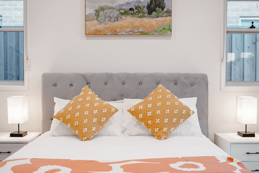 Kozyguru | Greenvale | 5 Bedroom Holiday Home