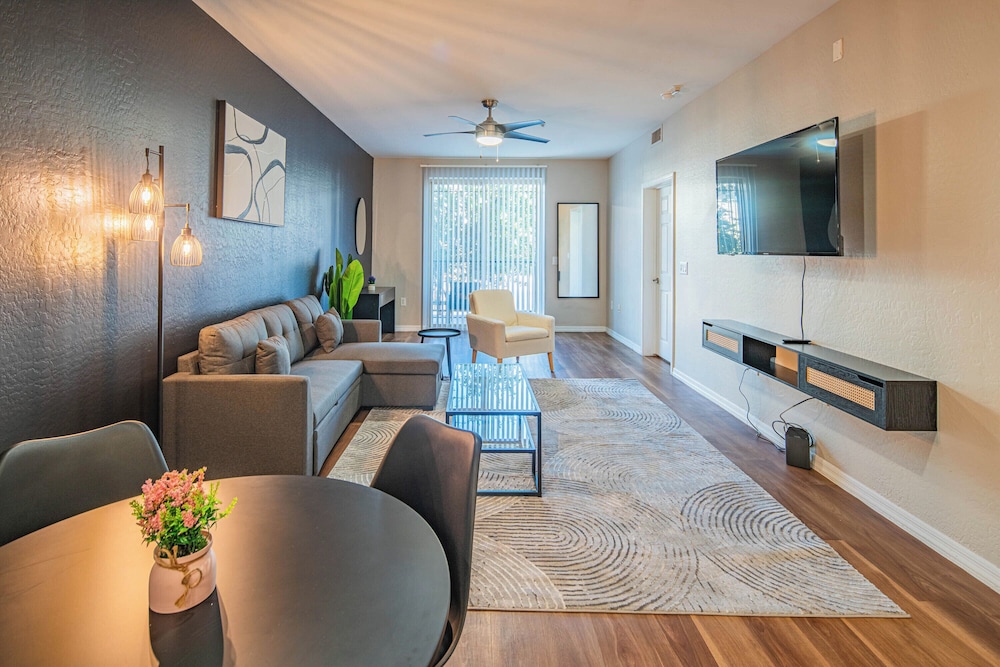 ROVE LIVING/KL - The Fredrick Tempe