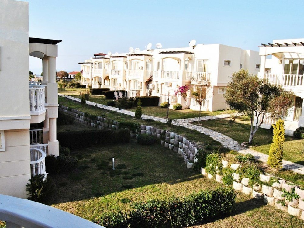 Villa 1 Bedroom Lake View 10 by Likya Global