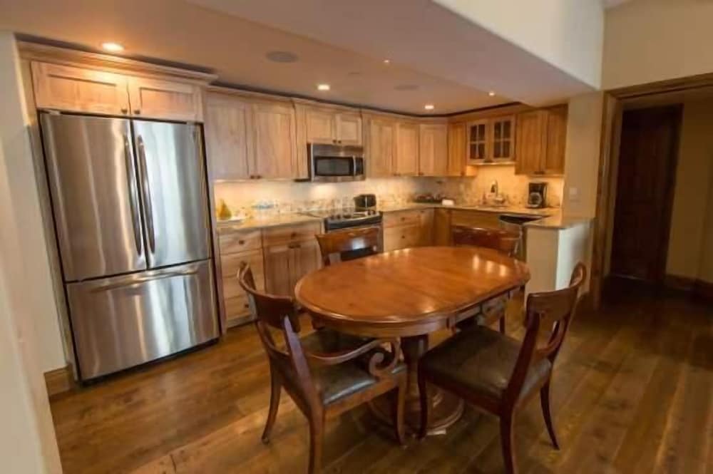 Vail Ski Resort - Luxury Condos