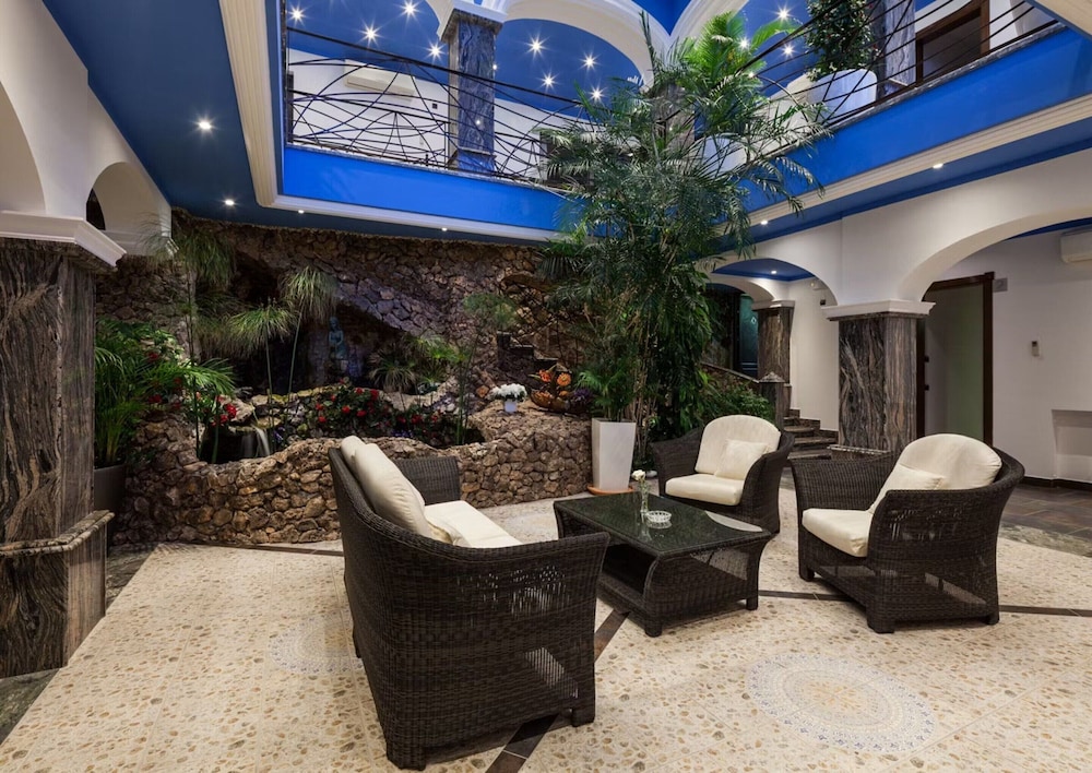 Villa With Direct sea Access
