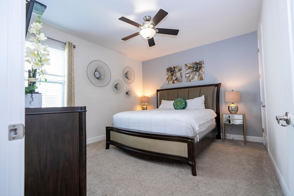 510 BS - 5BD Elegant Escape: Private Haven