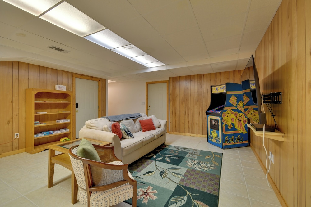 Home w/ Game Room & Rumbling Bald Resort Perks!
