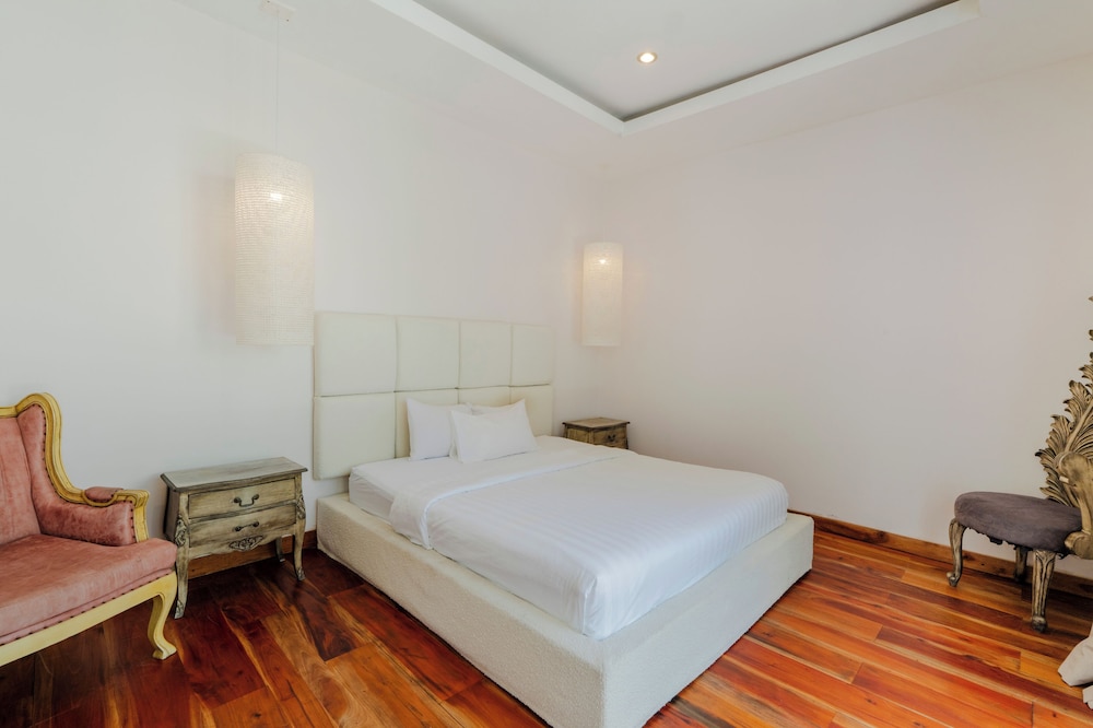 Villa Chloe by Pertama Management