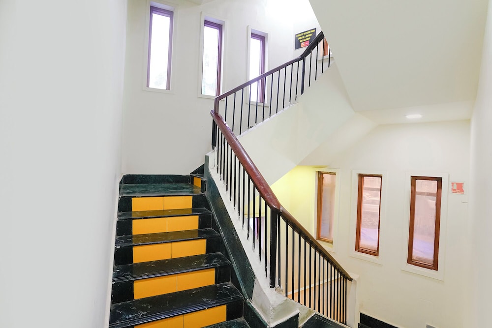 Fabhotel Panchratna