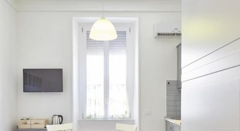 Raffaela's Suite & Rooms