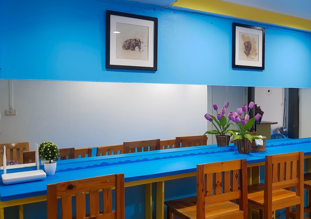 Hua Hin Night Market Hostel