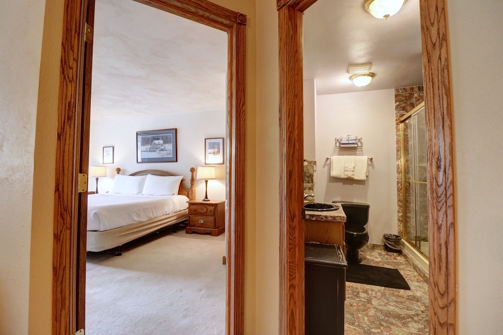 SkyRun Copper Mountain Resort Vacation Lodging
