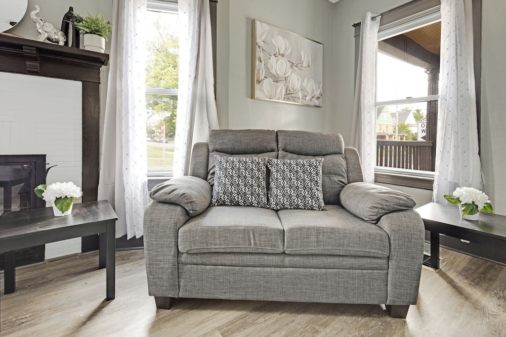 Comfortable 6Br 2Bath In The Heart Of Niagara Falls