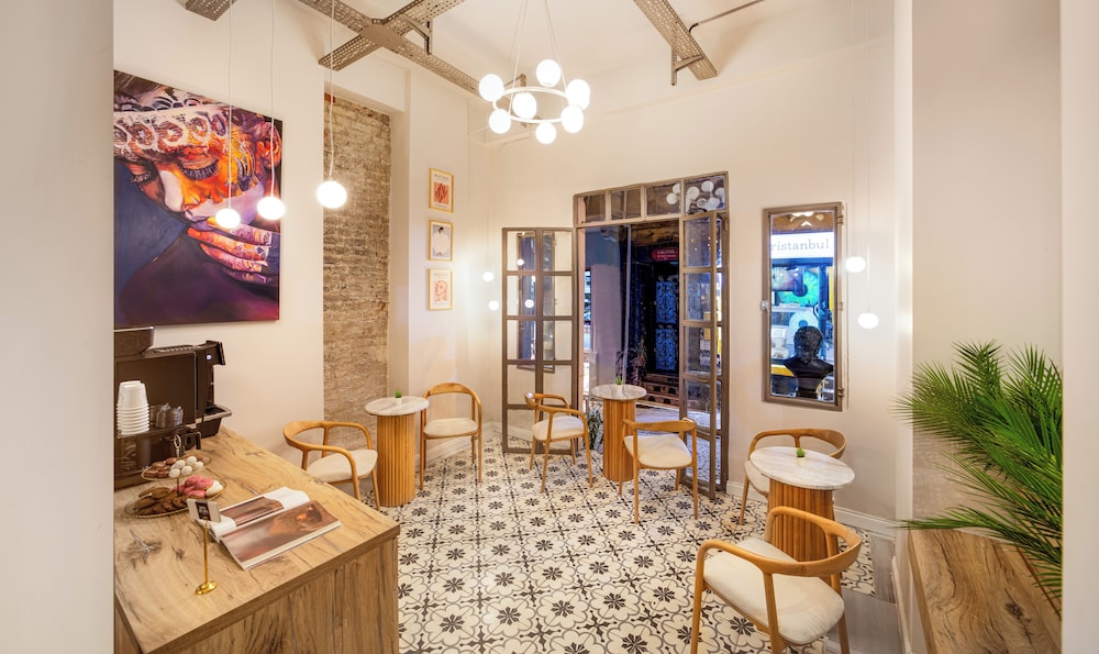 Sanatlar Oteli Galata - Image 23