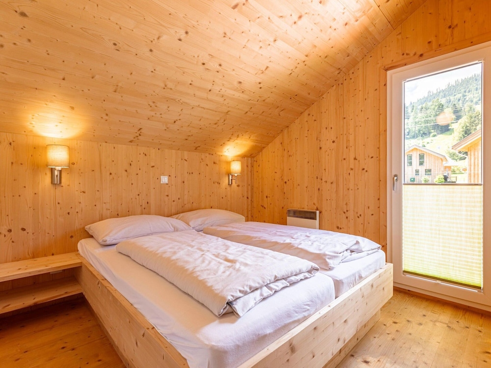 Nice Chalet With Whirlpool