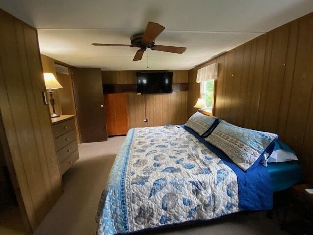 64 Seabreeze 2 Bedroom Home by Redawning view 3