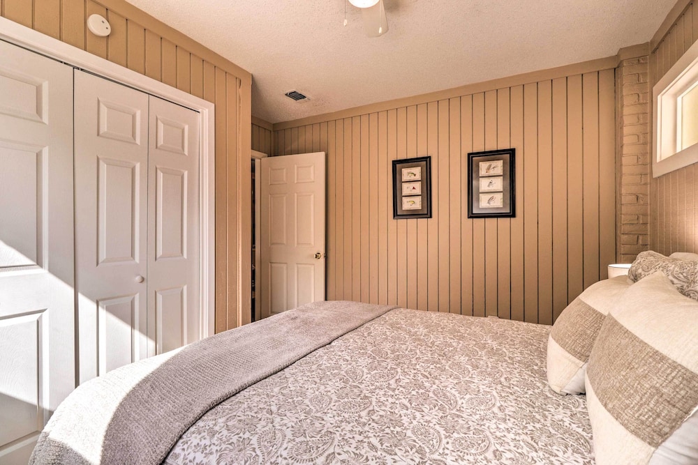 Lakefront Home w/ Point Venture Golf Access! - Property Image 26
