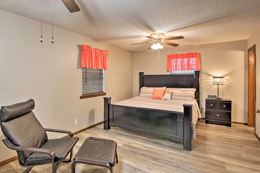 Quiet Clayton Home w/ Mountain Views 4 Mi to Lake! view 5