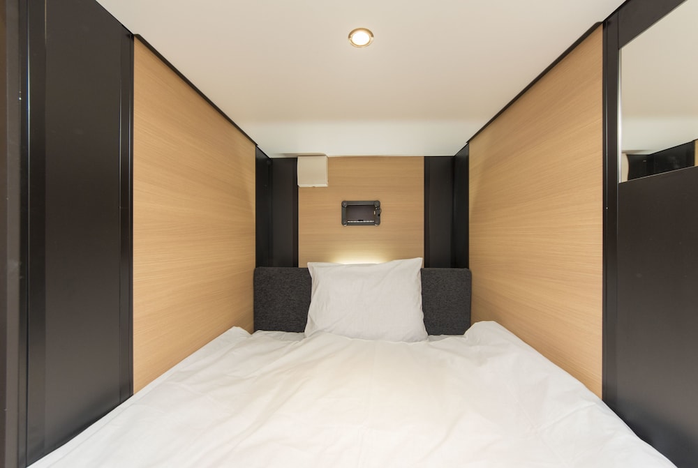 Ryoma Nishiooi I - Hostel