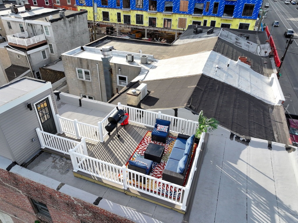 2BR Amazing Roof Deck in Fishtown Nolibs