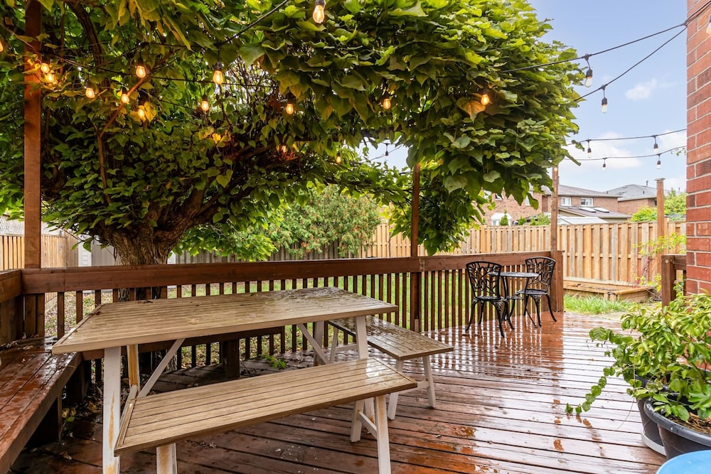 Family Lounge 4BR Crib Patio BBQ
