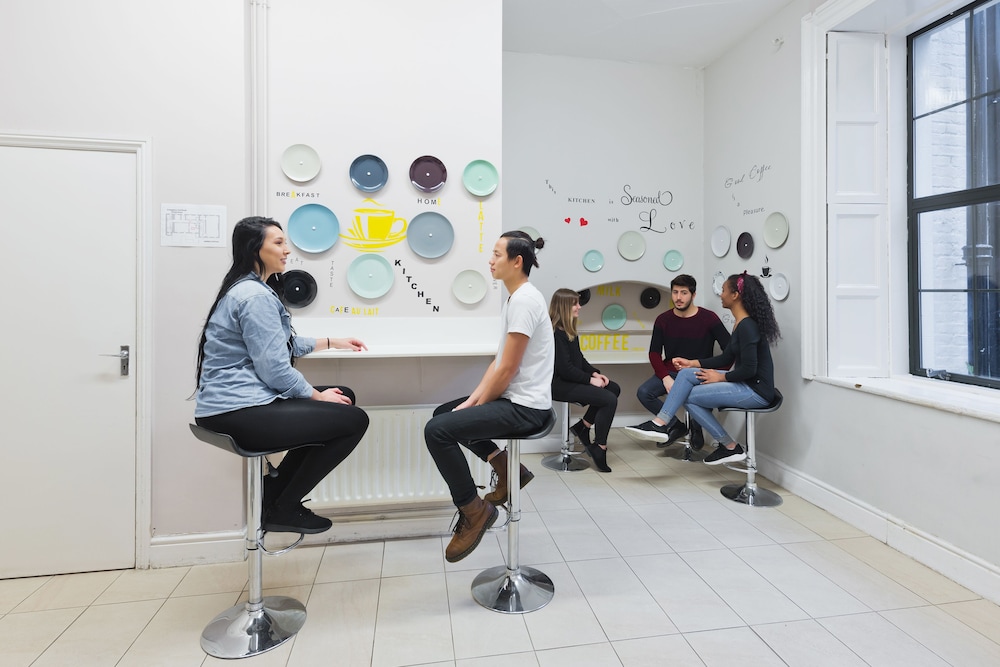 Gardiner House Hostel