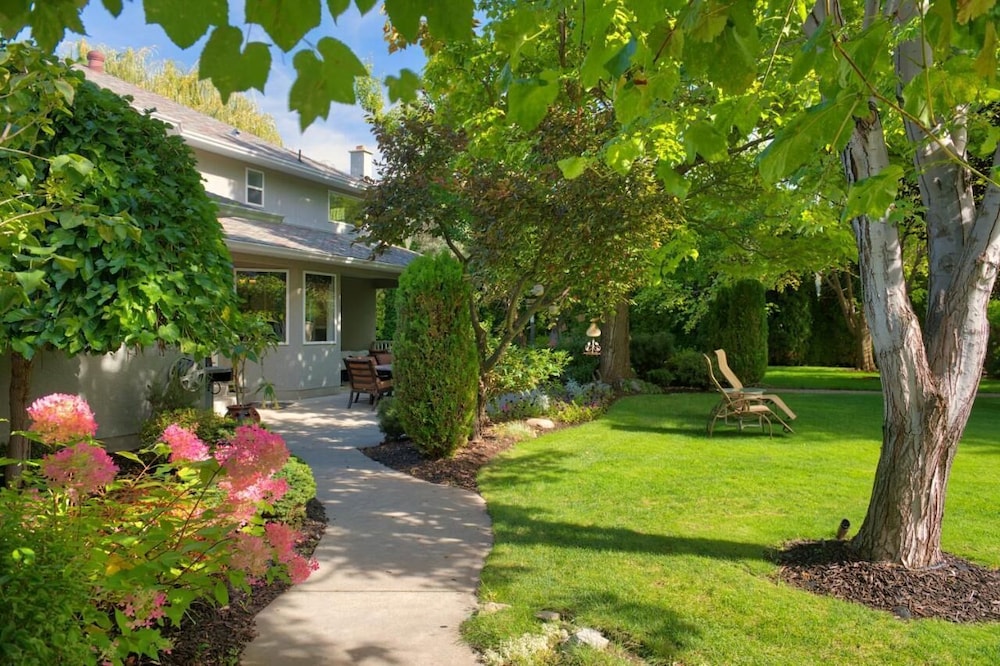 Munson Mountain Estates