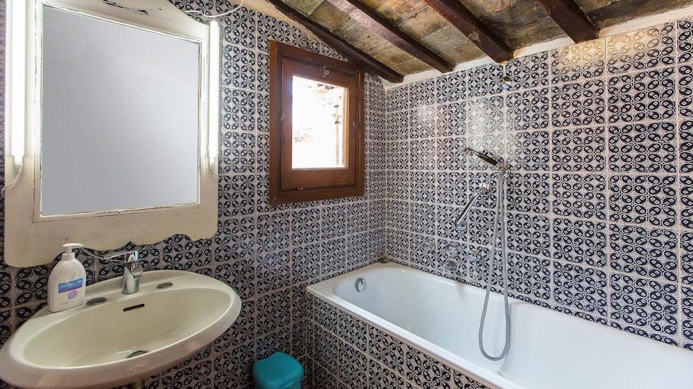 Rental in Rome Arco della Ciambella Penthouse
