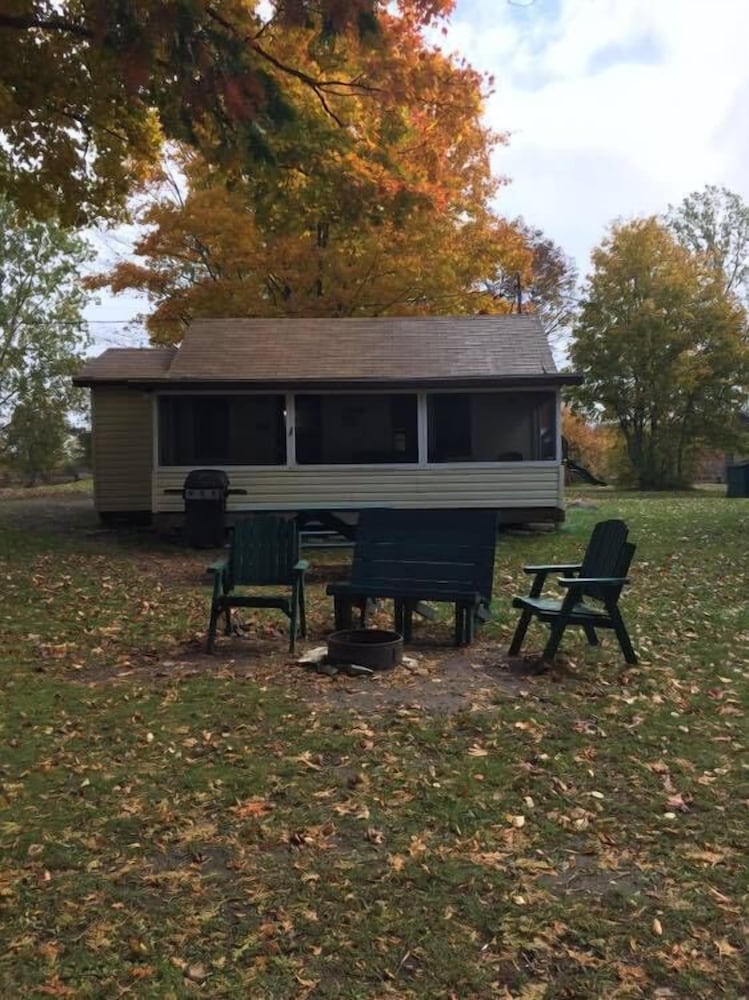 Maple Grove Cottages