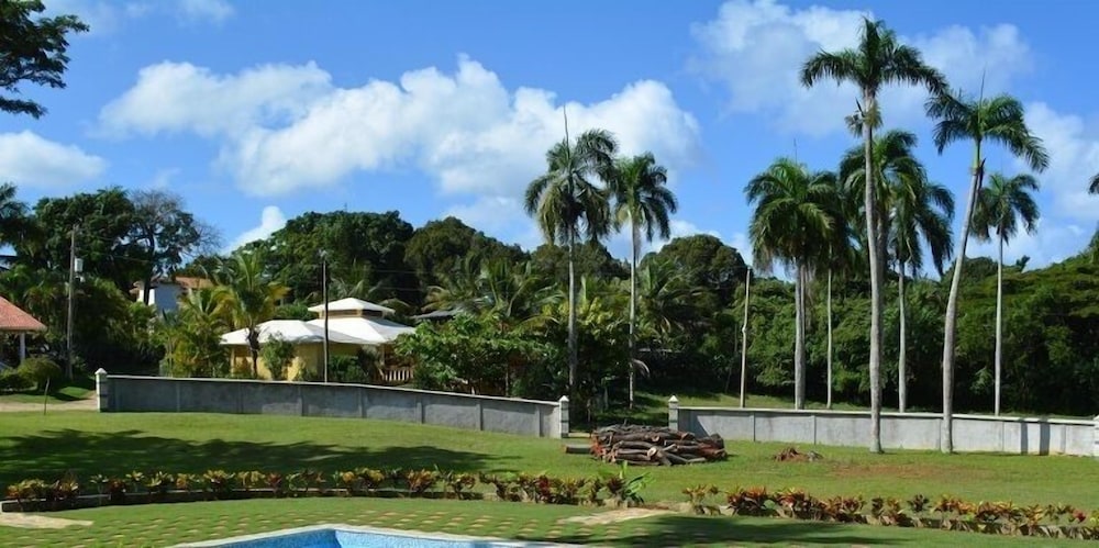 2 Bedroom 'Bird Watching Vacation' Villa