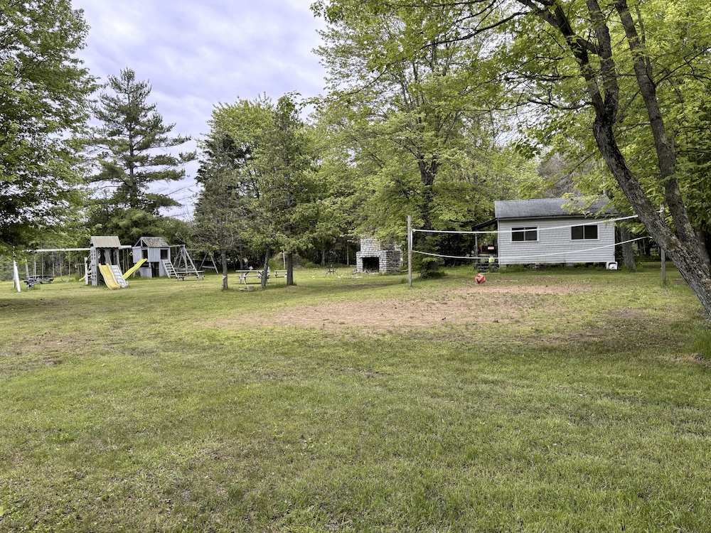 Lakefront Hideaway Resort