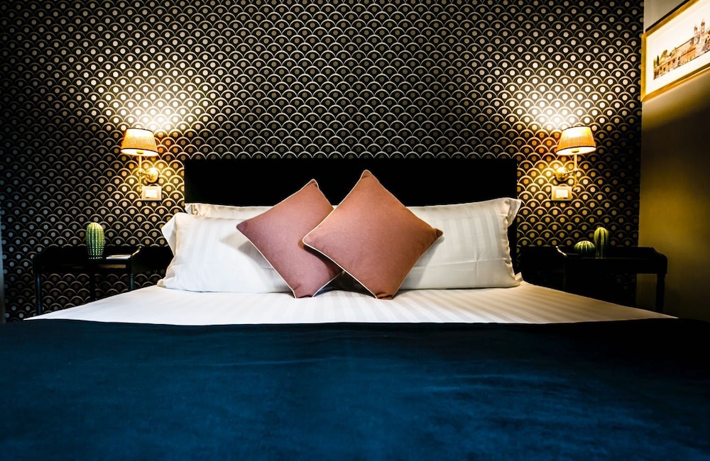 Parrasio Hotel
