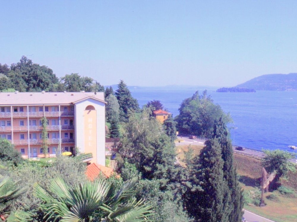 Apartment in Residence on Lake Maggiore near Beach en Verbania