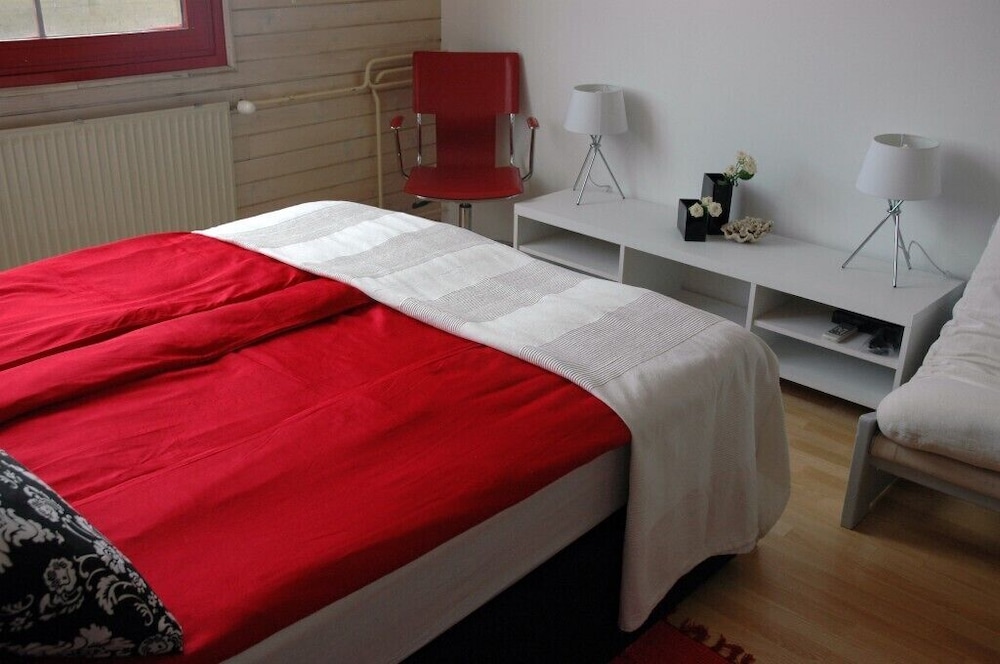 Photo 8