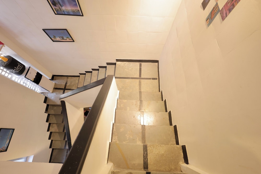 Locomo Hostel Mini - 9 mins from airport