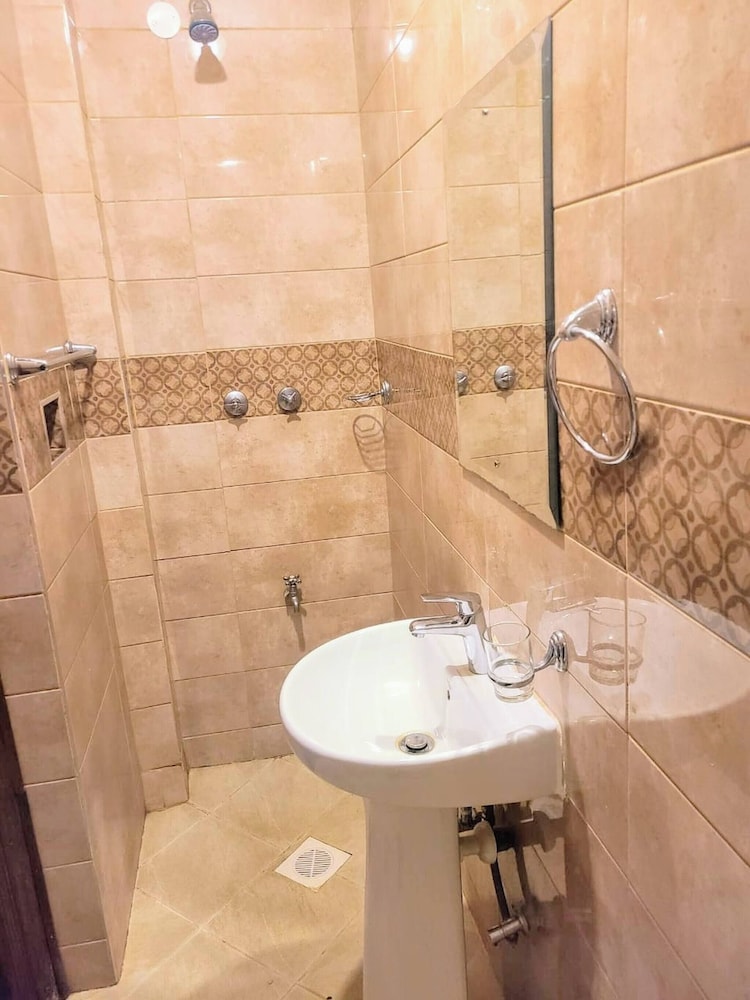 Elegant Urban Hideaway- 2 Bedroom Near Kilimani