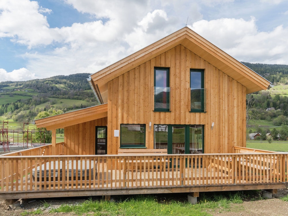 Appealing Chalet in the ski Area