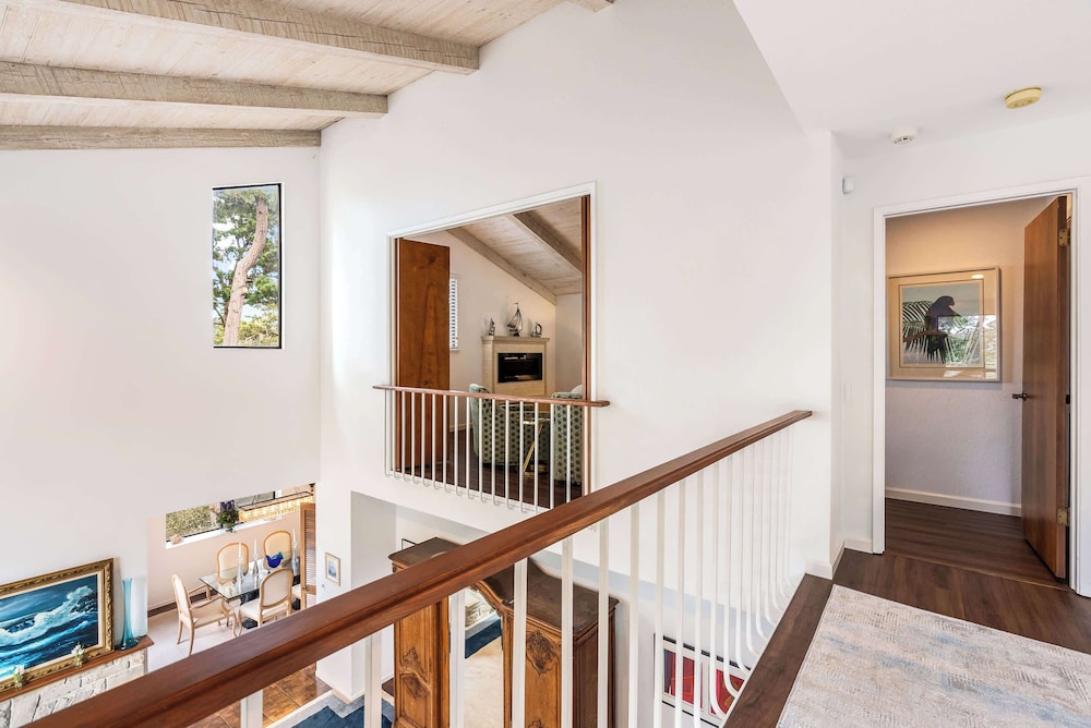 Heavenly Carmel Stay for 10!