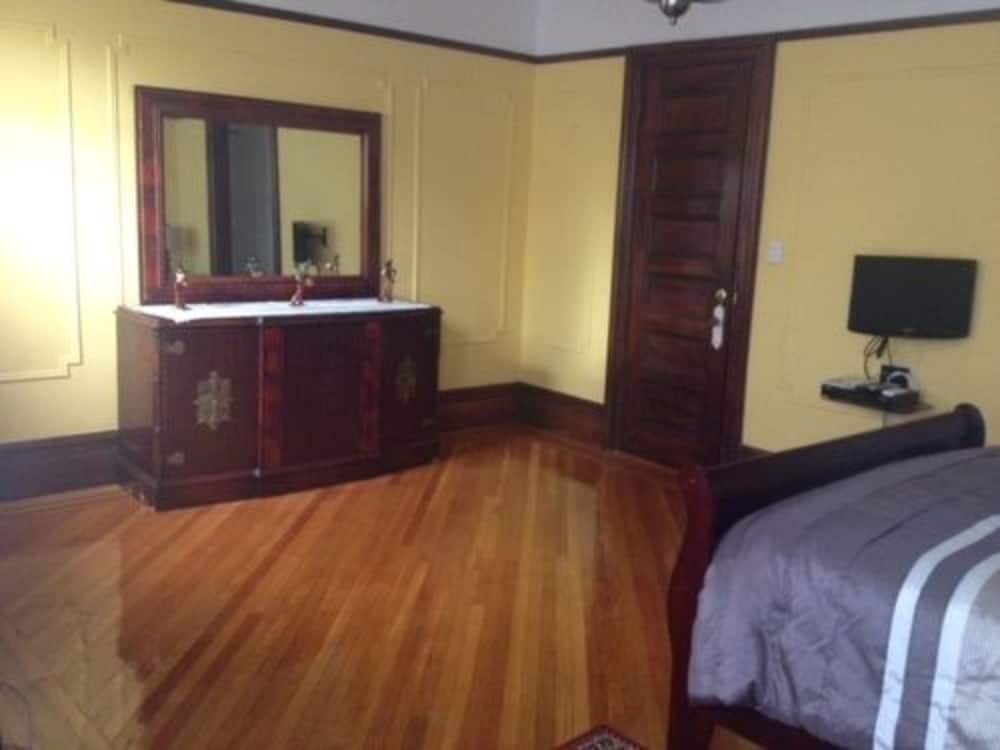 Lefferts Gardens Residence B&B
